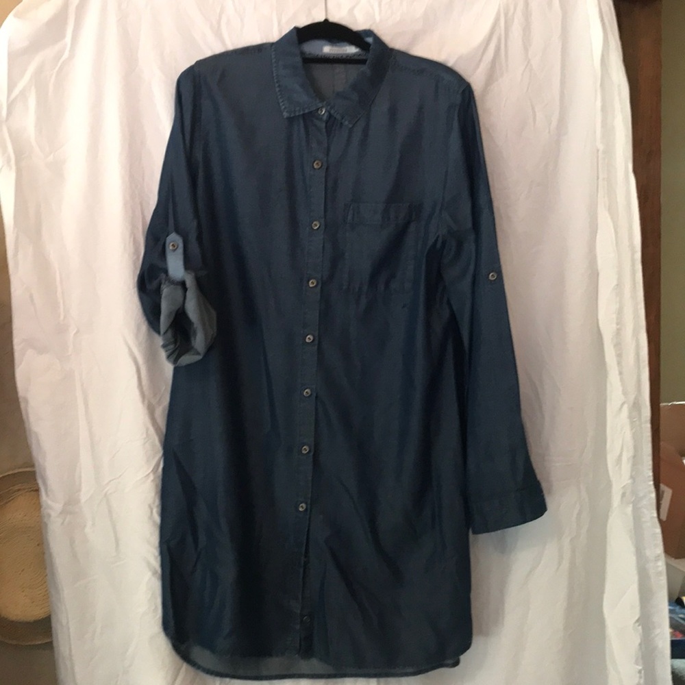 KENNETH COLE REACTION light denim dress